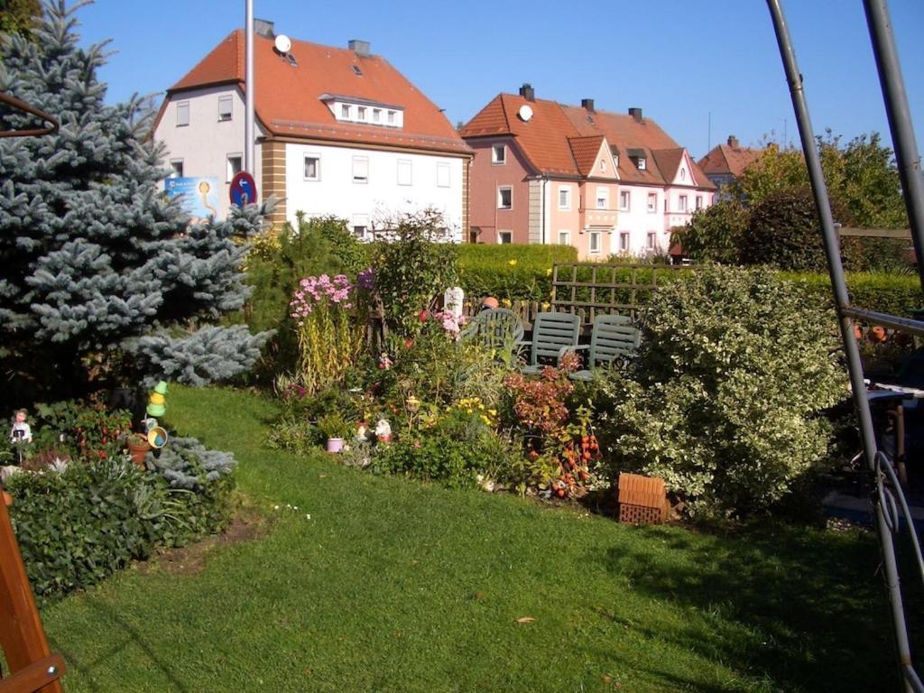 Restful Apartment in Arzberg with Garden Exterior foto